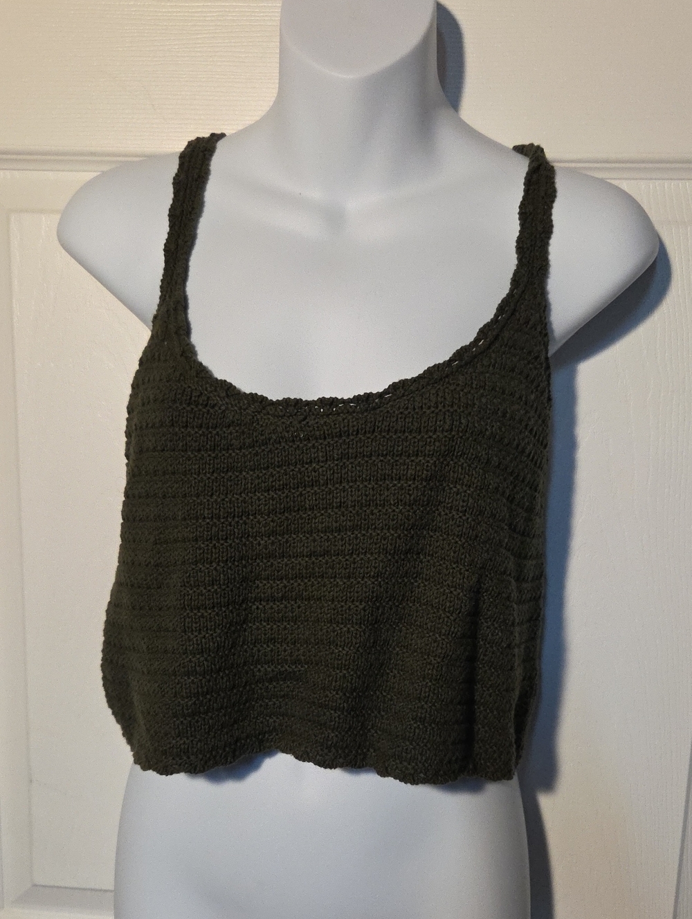 aerie Olive Crochet Tank Crop Top Sz M